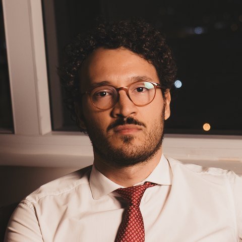 Arthur Menezes, advogado